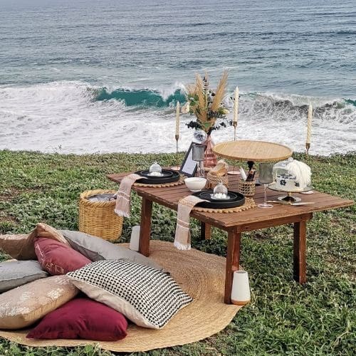 romantic picnic with seaview