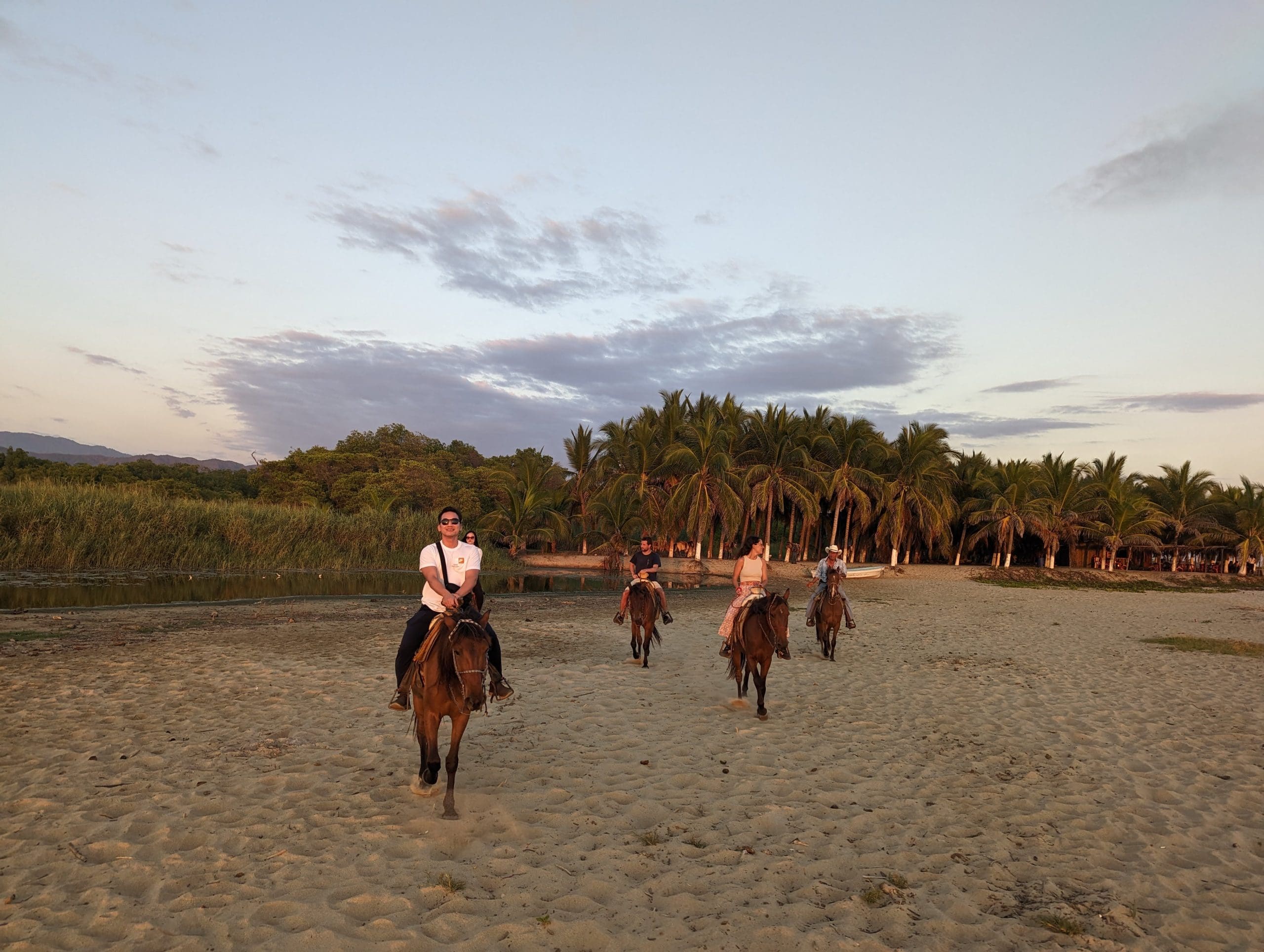 horseback riding puerto escondido